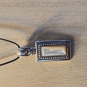 Premier silvertone necklace with Mother of pearl 16' cord
